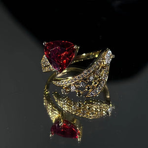 Retro Diamonds Red Opening Gold Ring - Zambeel