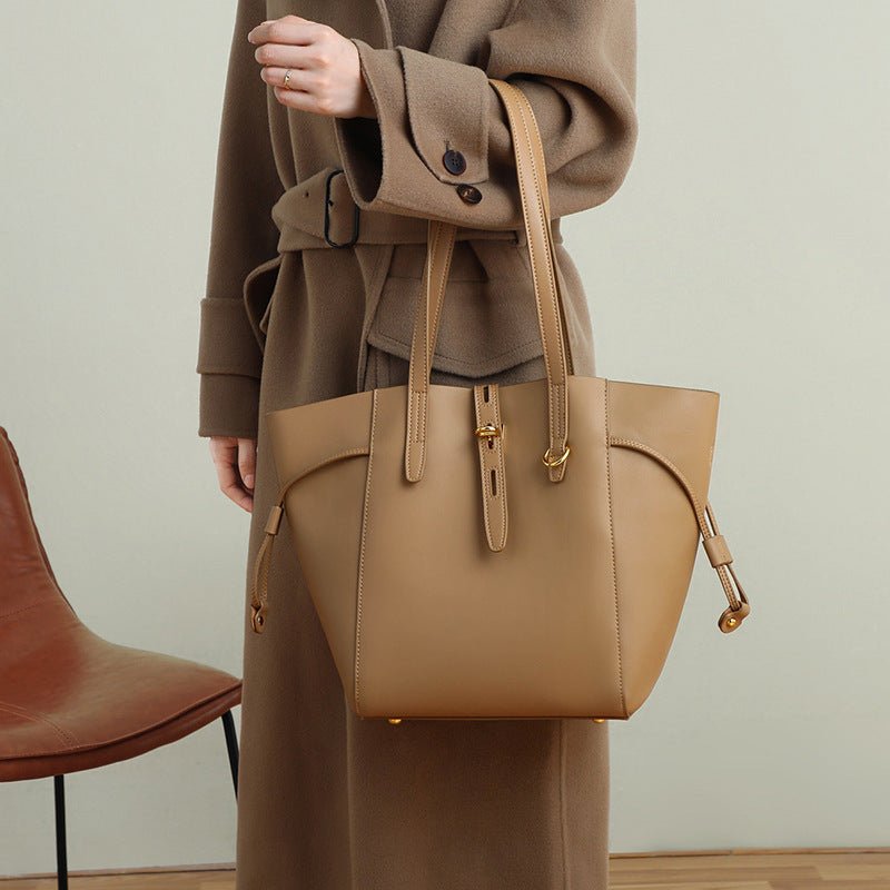 Retro Genuine Leather Portable Women's Shoulder Bag - Zambeel