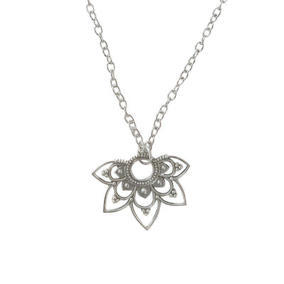 Retro Hollow Flower Pendant Necklace Simple And Versatile - Zambeel