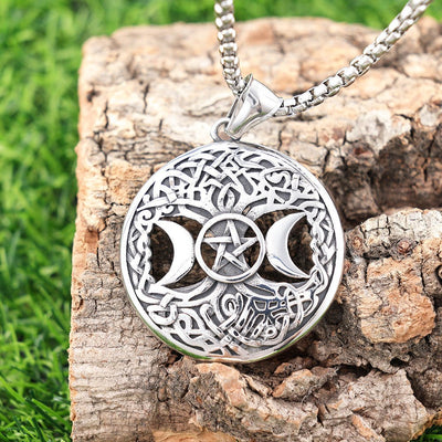 Retro Necklace With A Star - and - moon Pattern And A Five - pointed Star Designtrendy And Stylish - Zambeel