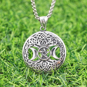 Retro Necklace With A Star - and - moon Pattern And A Five - pointed Star Designtrendy And Stylish - Zambeel