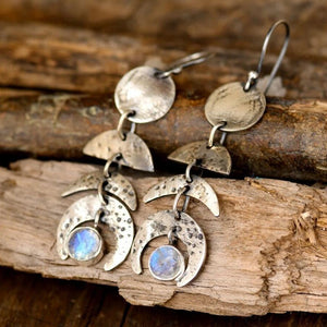 Retro Style Moon Phase Moonstone Long Women's Alloy - Zambeel