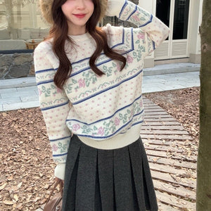 Round - Neck Rose Jacquard Knit Sweater Loose - Fit Pullover - Zambeel