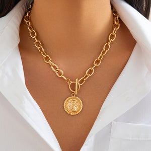 Round Pendant Clavicle Chain Simple Geometry - Zambeel