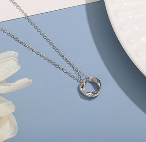 S925 Silver Double Ring Necklace Female Mobius Clavicle Chain - Zambeel