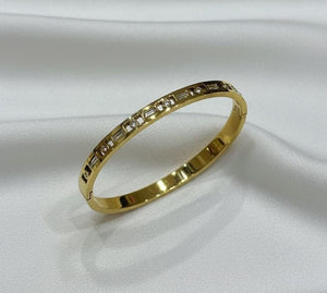 Square Prism Crystal Bangle - Zambeel