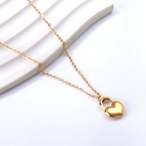 Stainless Steel Necklace Fashionable Golden Love Heart - Zambeel