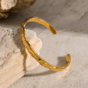 Stainless Steel Wave Pattern Open - ended Bracelet Women - Zambeel