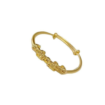 Stylish And Minimalist Alloy Bracelet For Women - Zambeel