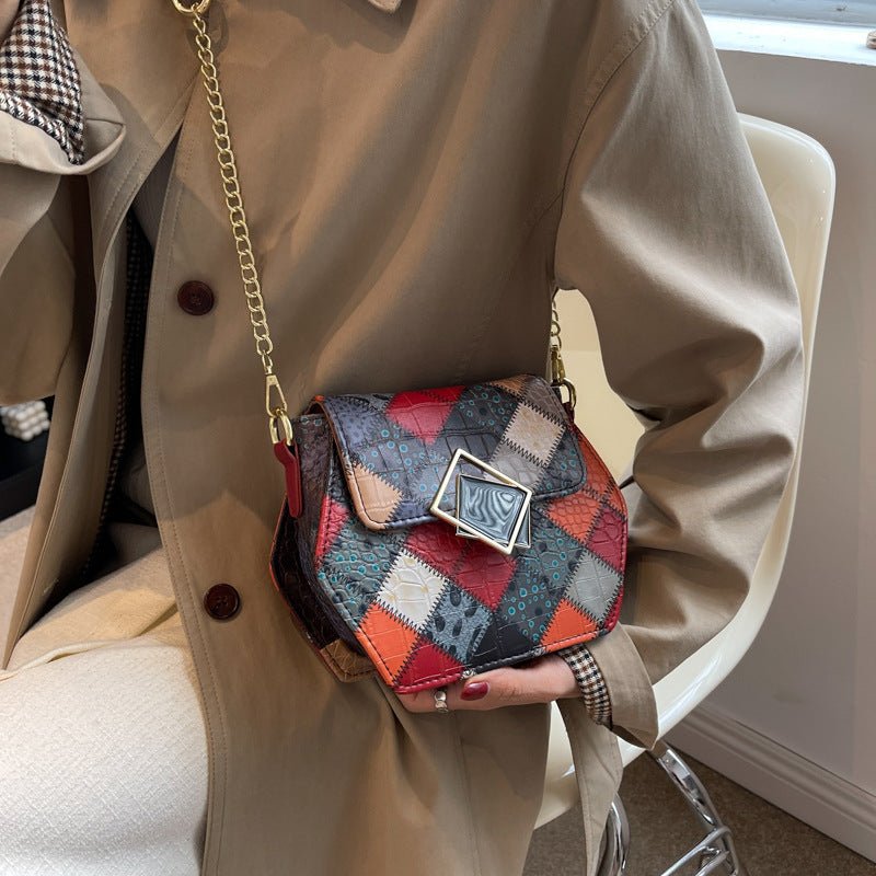 Stylish Textured Stitching Chain Small Square Bag - Zambeel