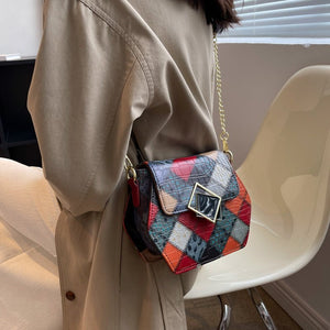 Stylish Textured Stitching Chain Small Square Bag - Zambeel