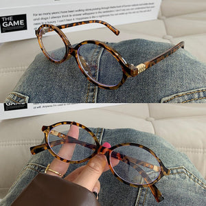 Ultra Light Women's Leopard Print Oval Retro Ins Glasses - Zambeel