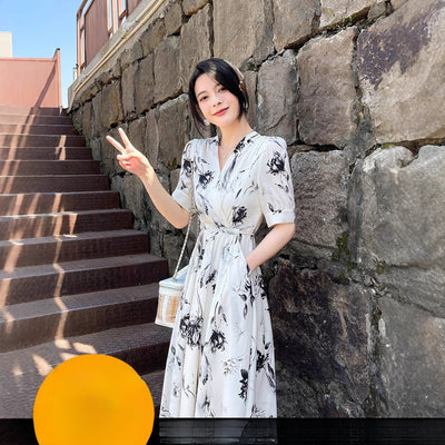 Women's Elegant Short - Sleeve V - Neck Midi Body - Slimming Chic Commuter Dress - Zambeel