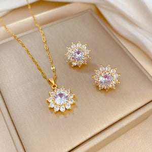 Women's Fashion Personality Sunflower Necklace - Zambeel