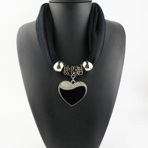 Women's Fashion Simple Heart - Shaped Pendant Scarf - Zambeel