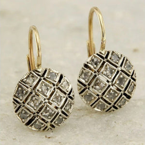 Womens Retro - Style Fashionable Creative Earrings - Zambeel