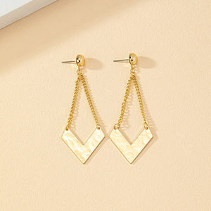 Women's Simple Fashion Temperamental Tassels Stud Earrings - Zambeel