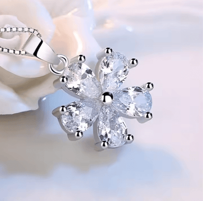 Zircon Petal Flower Necklace Set - Zambeel